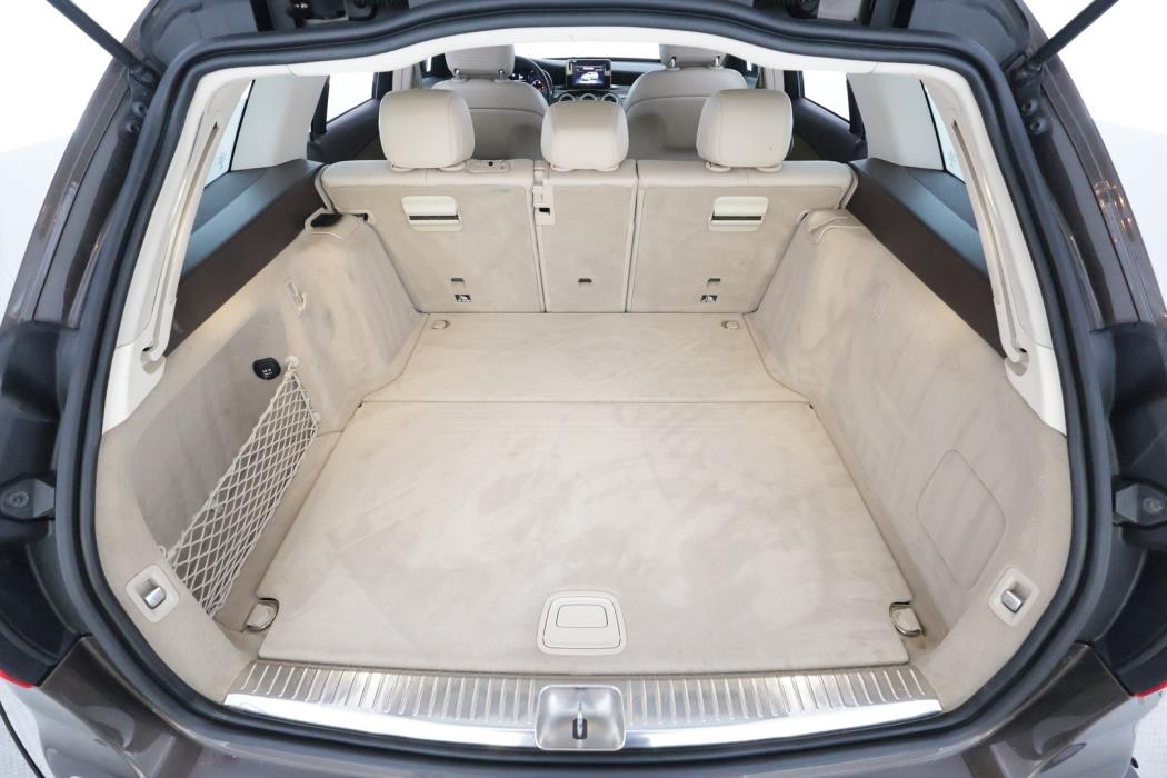 MERCEDES-BENZ C 2015