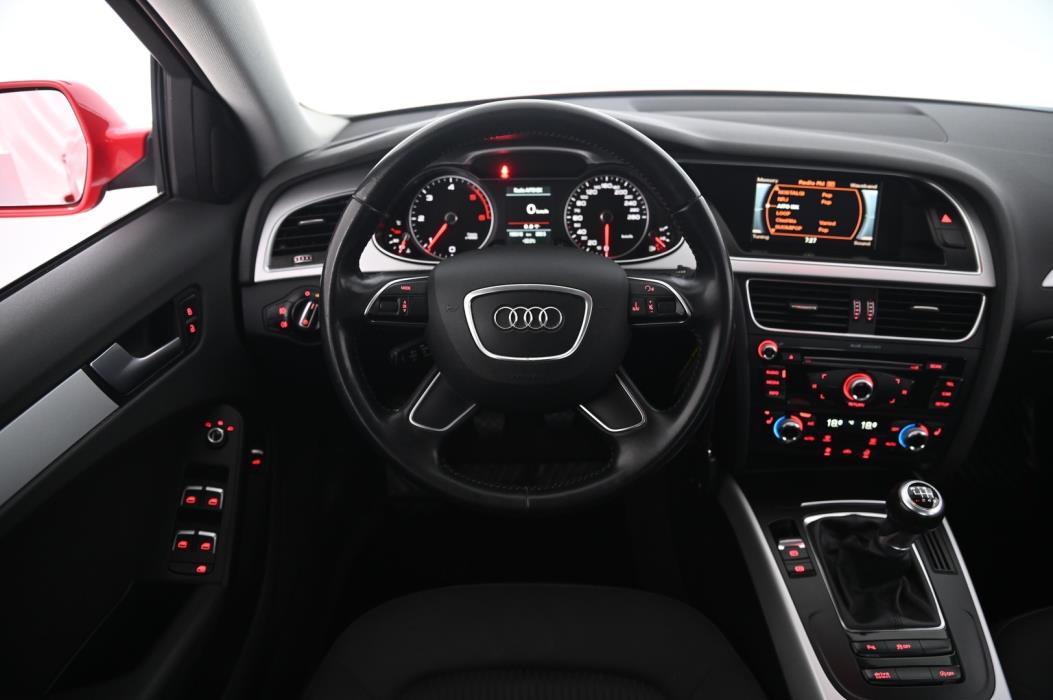 AUDI A4 2015