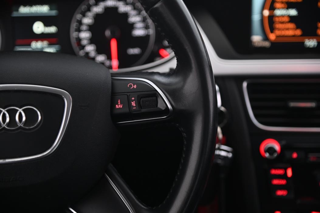 AUDI A4 2015