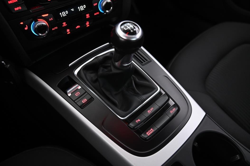 AUDI A4 2015