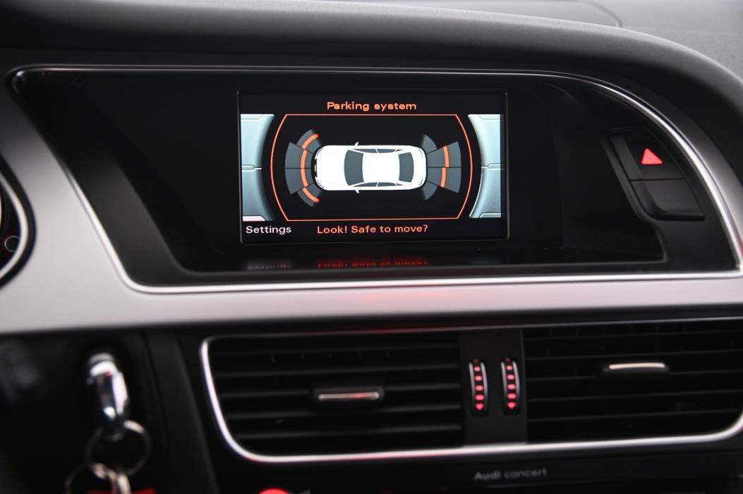 AUDI A4 2015