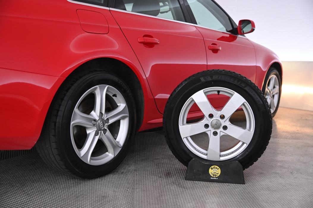 AUDI A4 2015