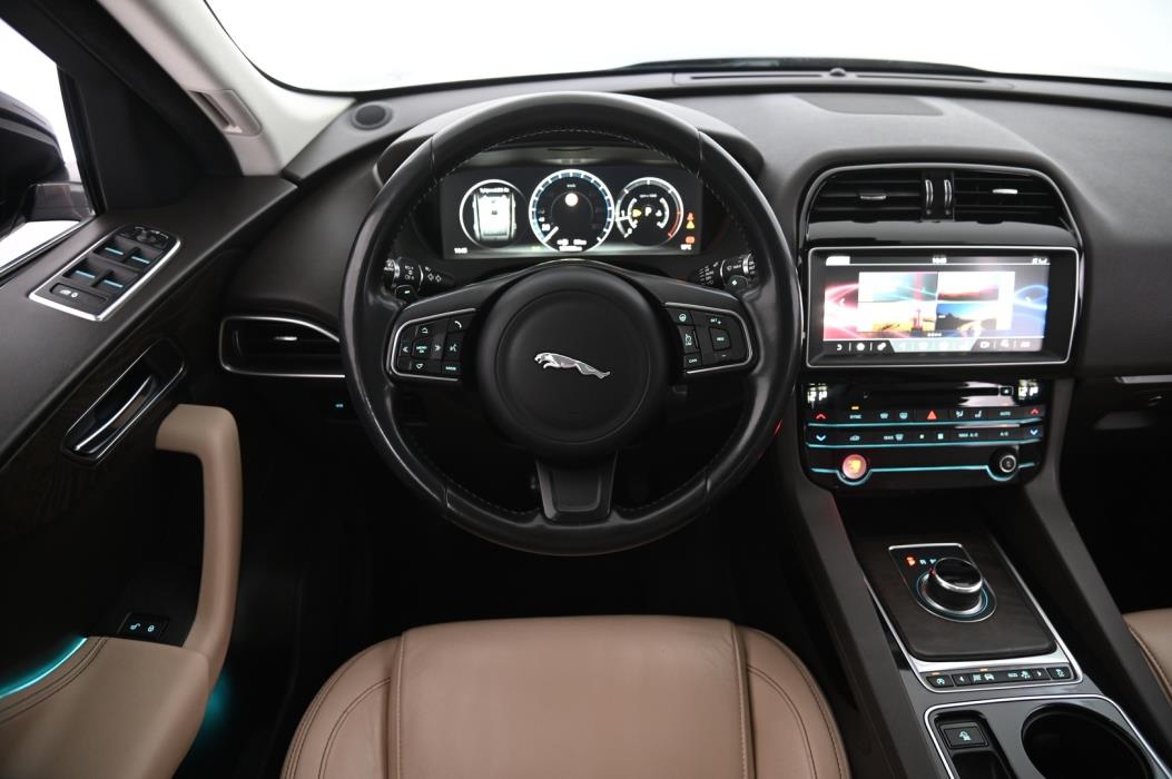 JAGUAR F-PACE 2017