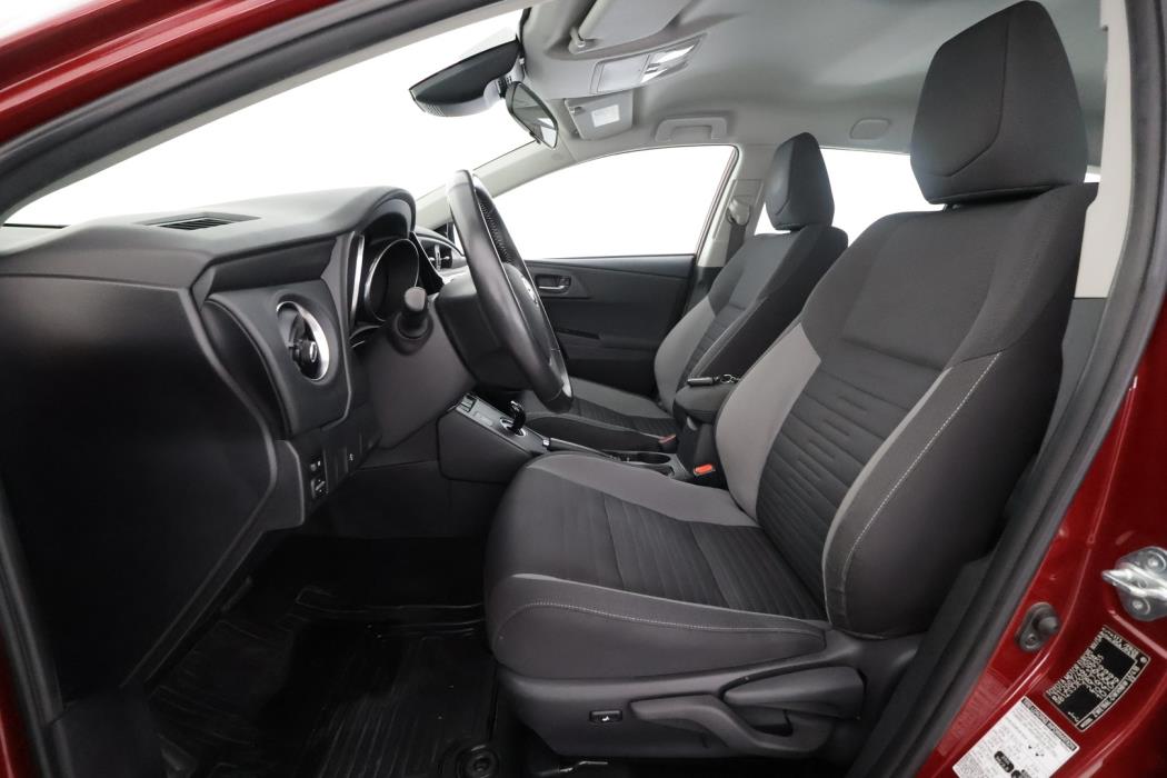 TOYOTA Auris 2017