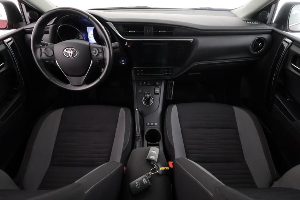 TOYOTA Auris 2017