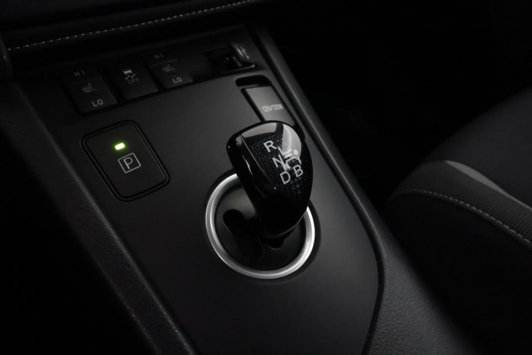 TOYOTA Auris 2017