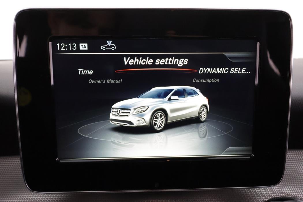 MERCEDES-BENZ GLA 2017