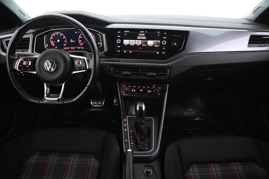 VOLKSWAGEN Polo 2018