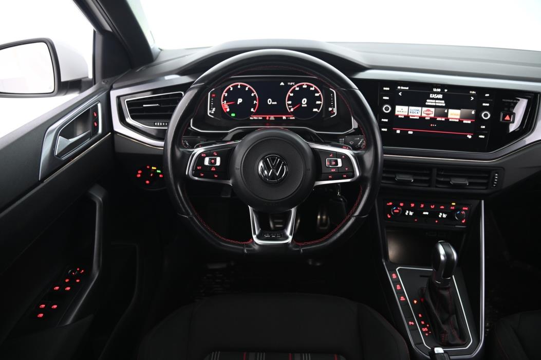 VOLKSWAGEN Polo 2018
