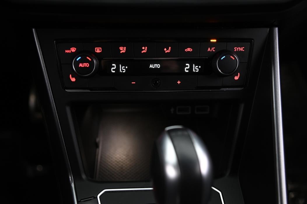 VOLKSWAGEN Polo 2018