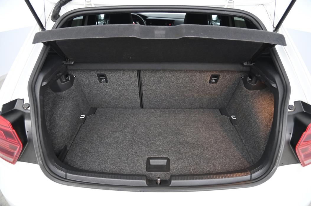 VOLKSWAGEN Polo 2018