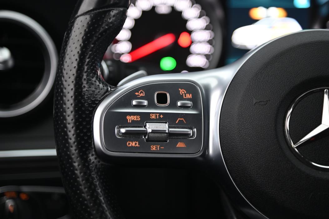 MERCEDES-BENZ C 2020