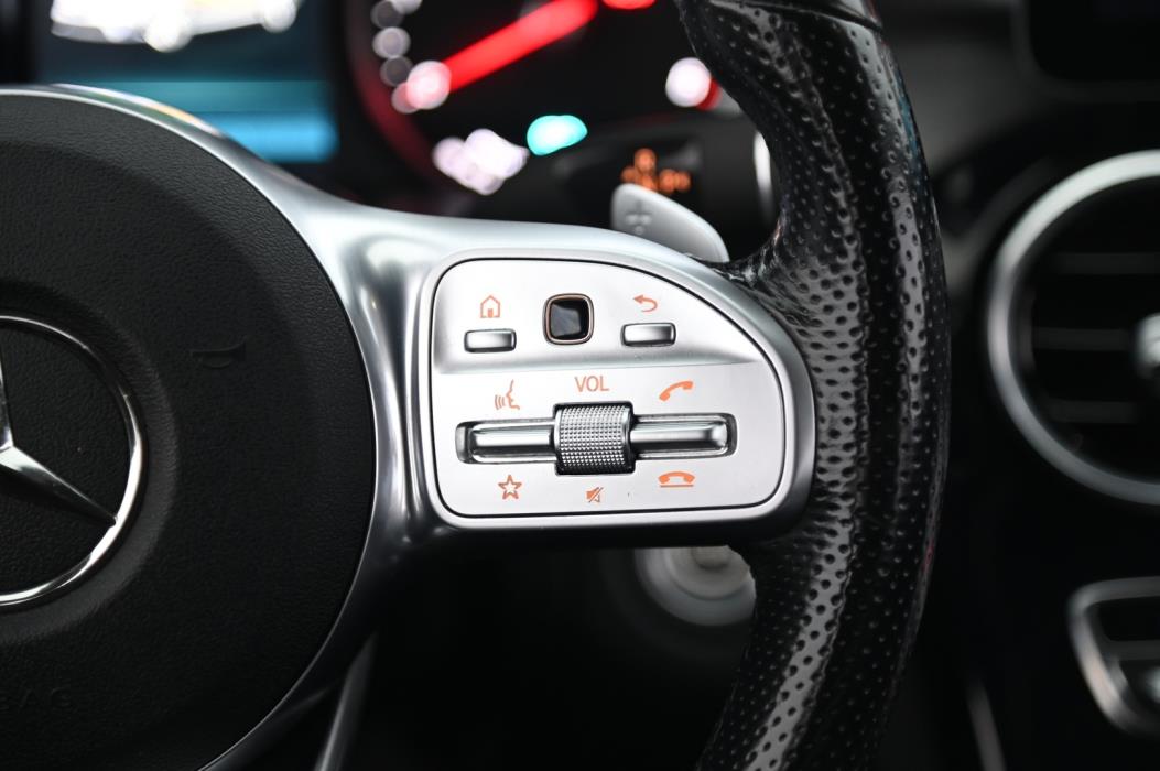 MERCEDES-BENZ C 2020