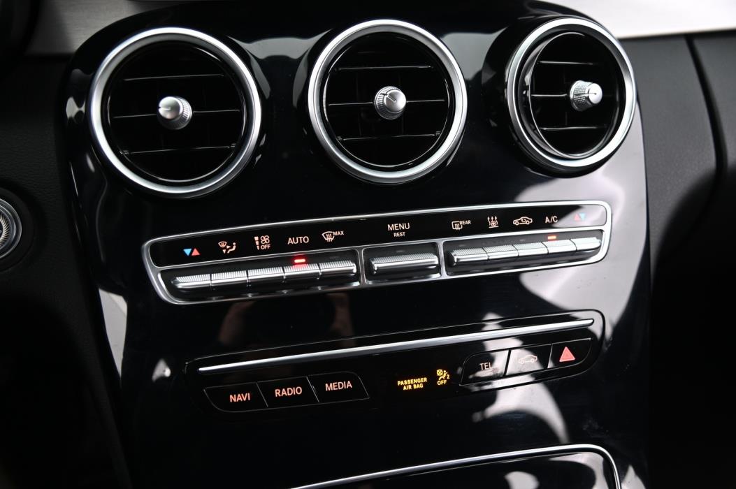 MERCEDES-BENZ C 2020