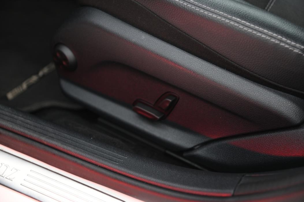 MERCEDES-BENZ C 2020