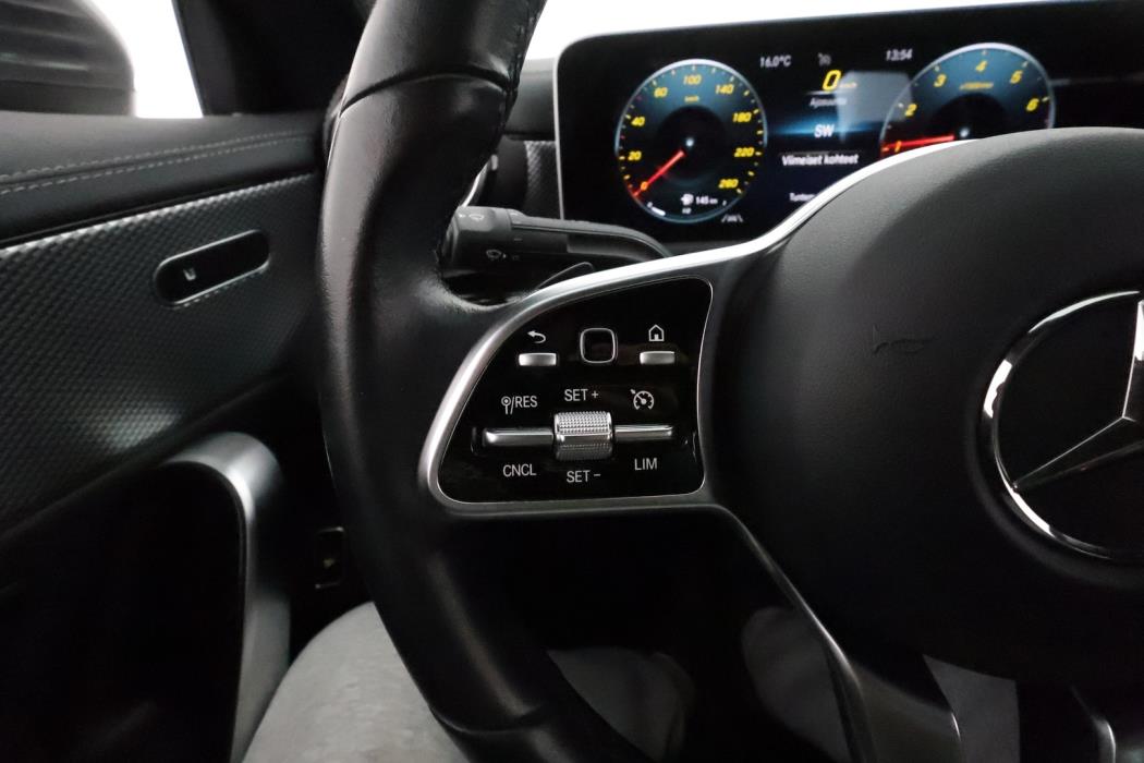 MERCEDES-BENZ CLA 2020