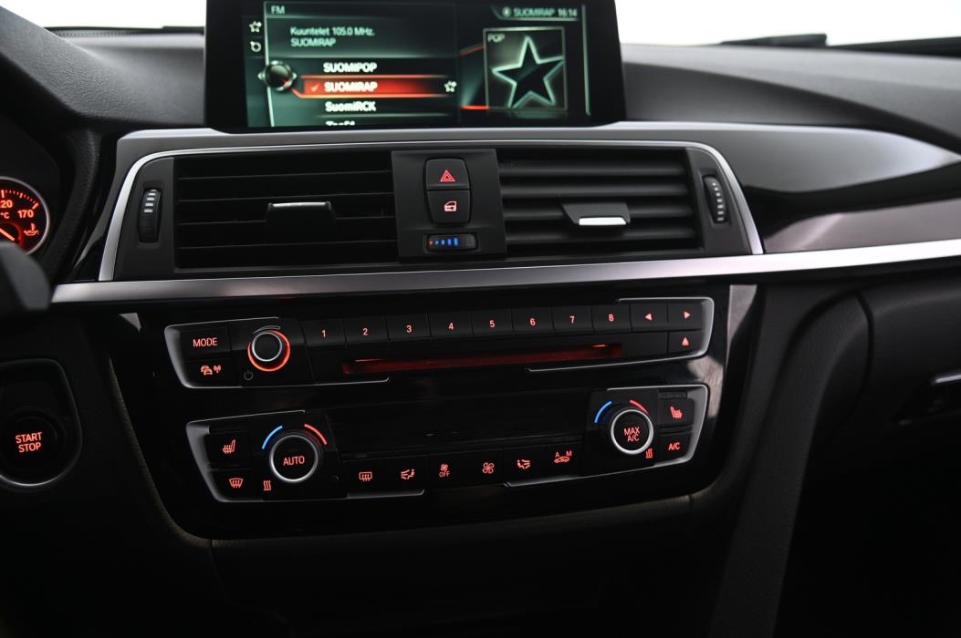 BMW 330 2017