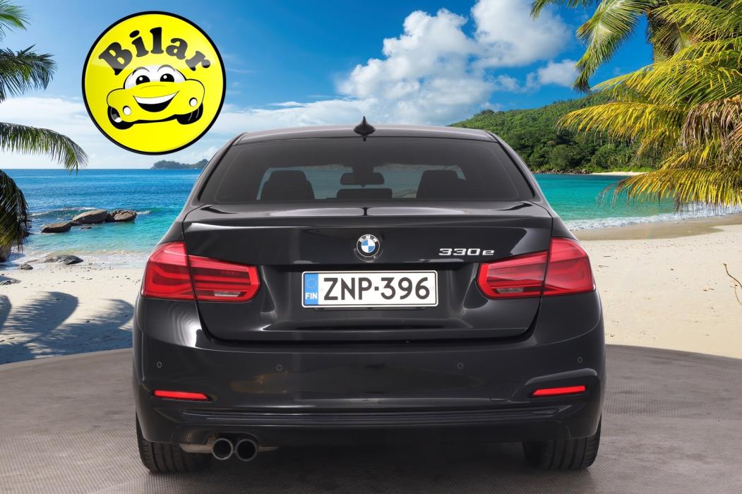 BMW 330 2017