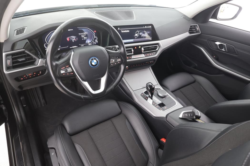 BMW 320 2022