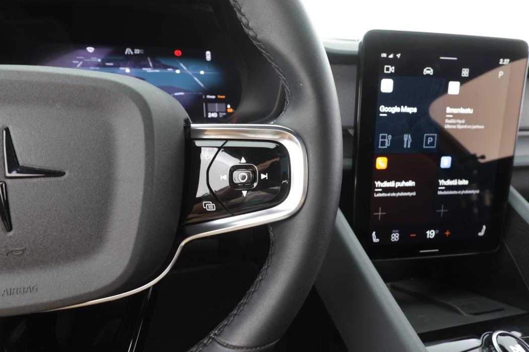 POLESTAR 2 2023