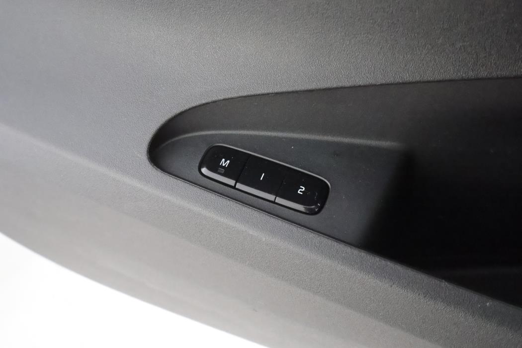 POLESTAR 2 2023