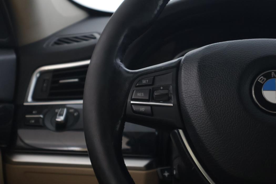 BMW 530 2011