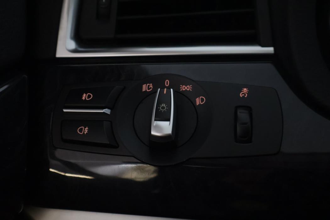 BMW 530 2011