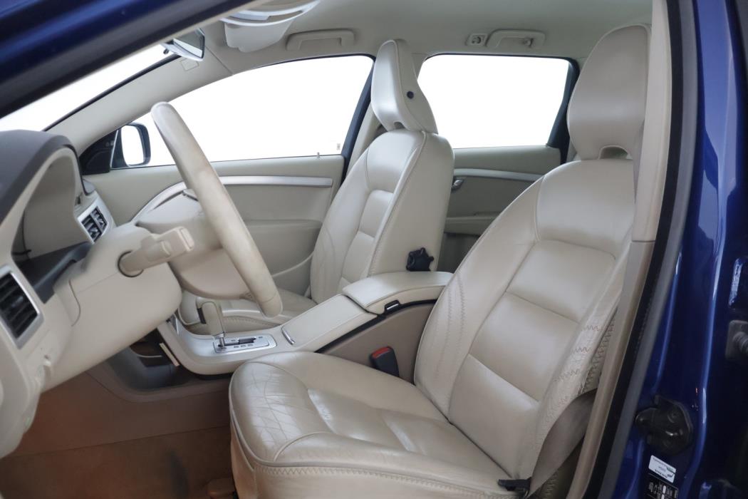 VOLVO XC70 2009