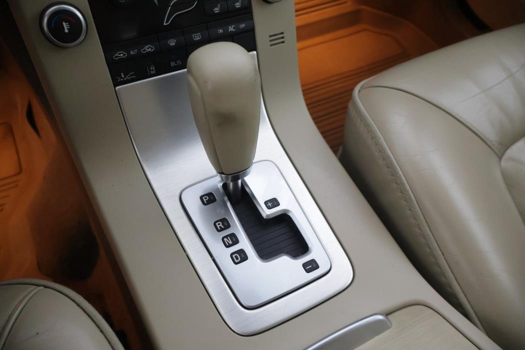 VOLVO XC70 2009