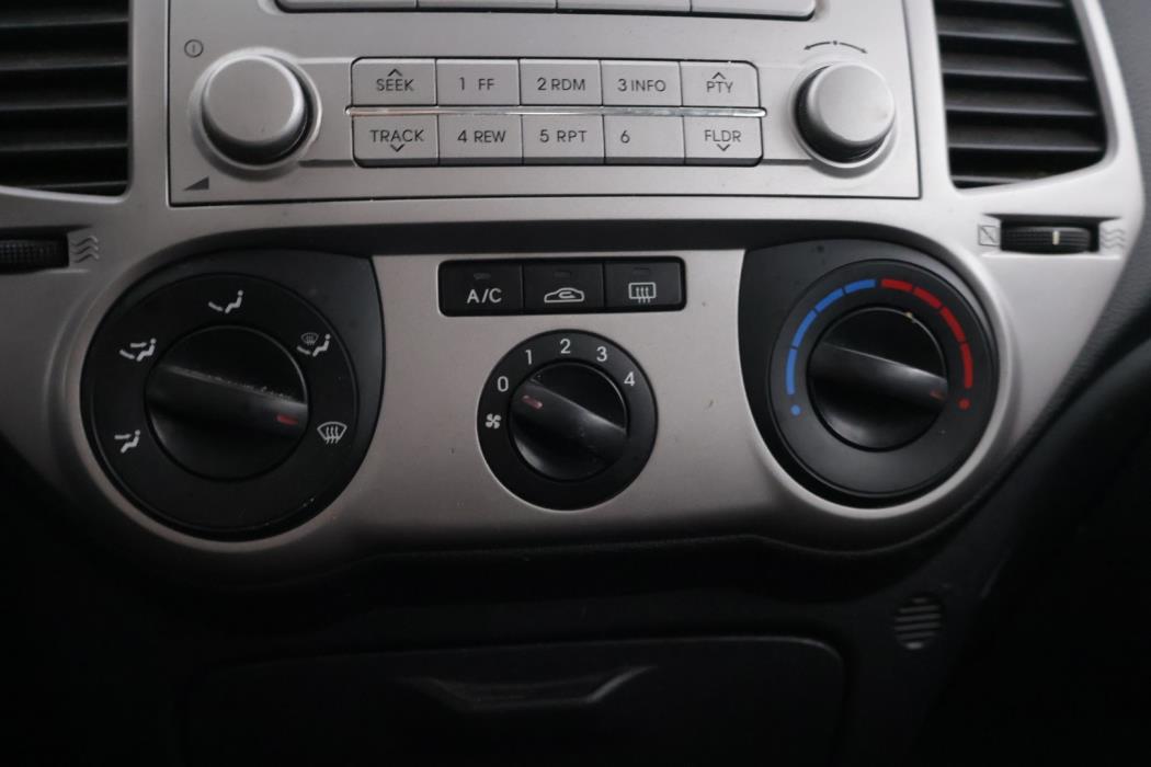 HYUNDAI i20 2009