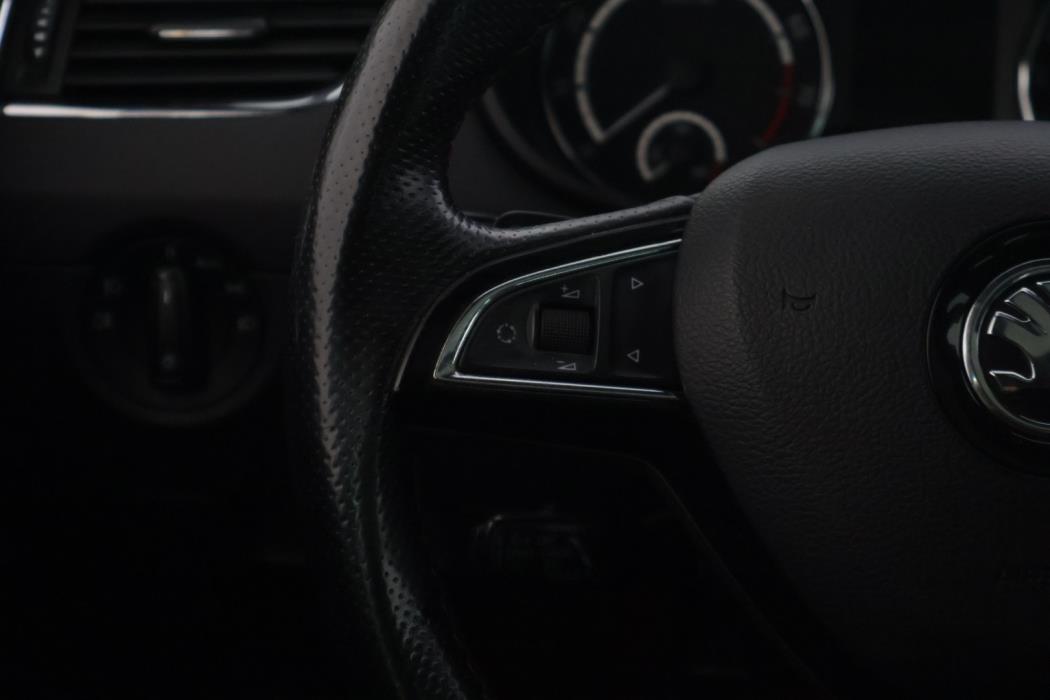 SKODA Octavia 2014