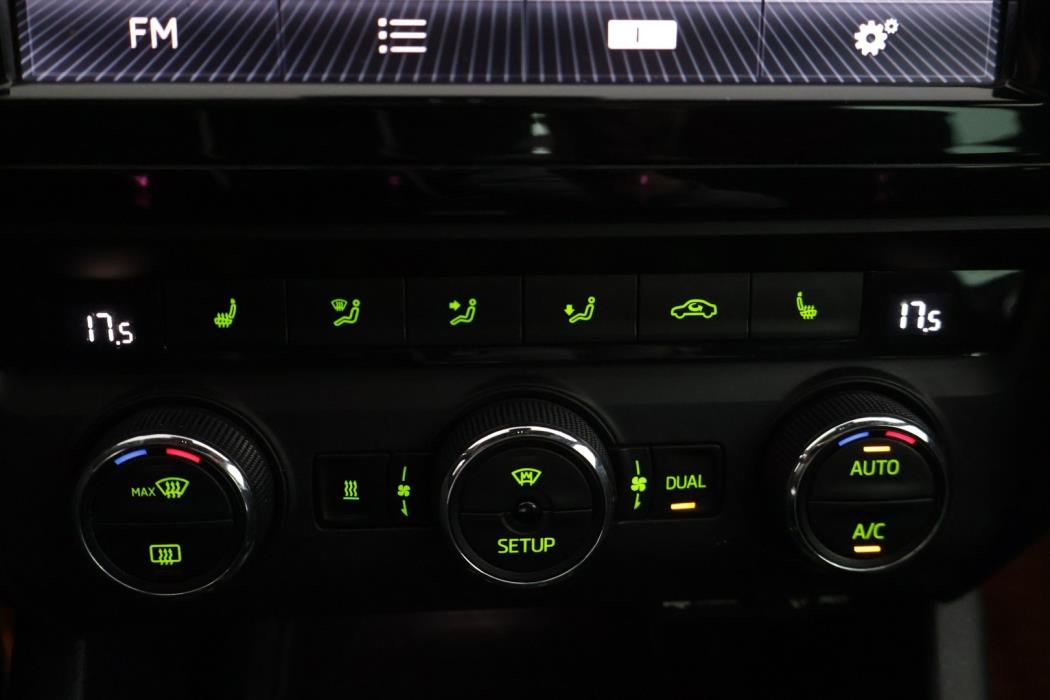 SKODA Octavia 2014