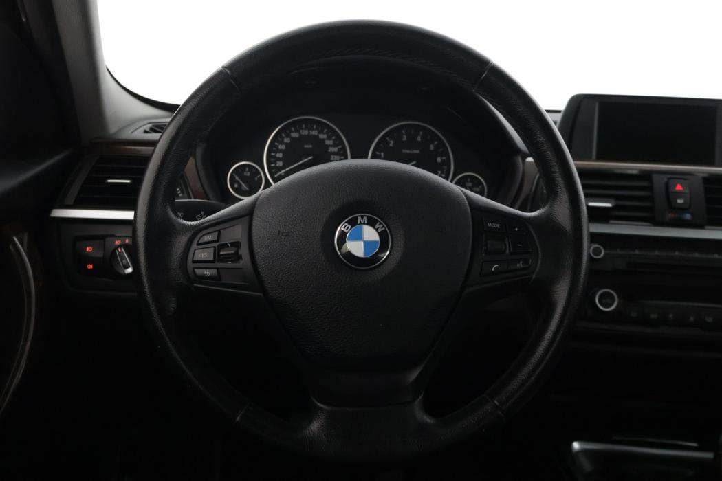 BMW 320 2015