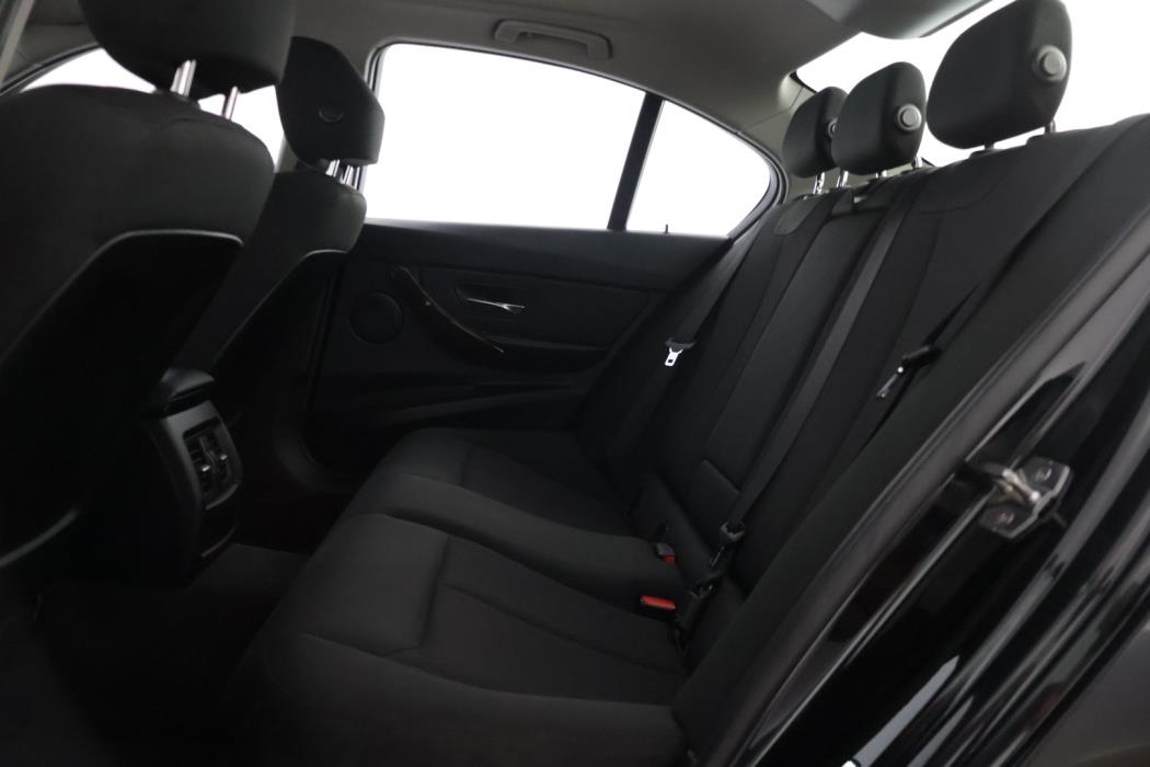 BMW 320 2015