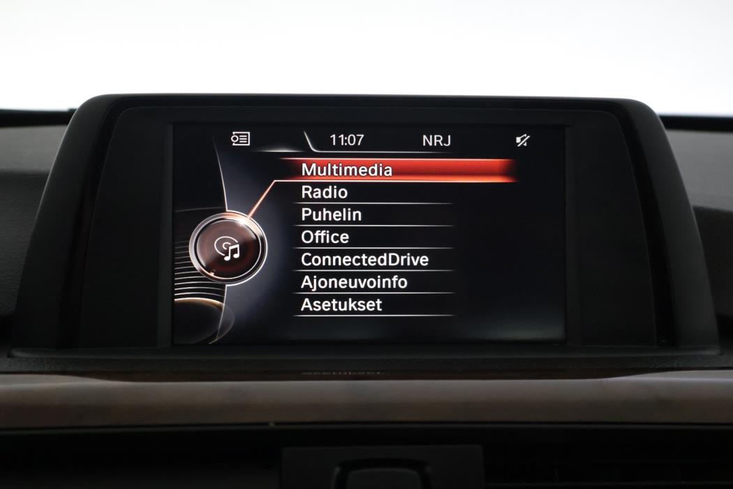 BMW 320 2015