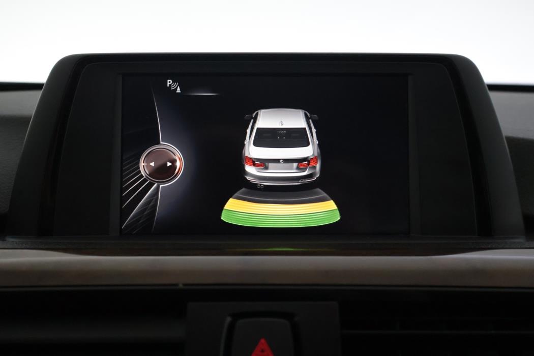 BMW 320 2015