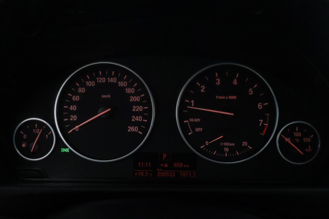 BMW 320 2015