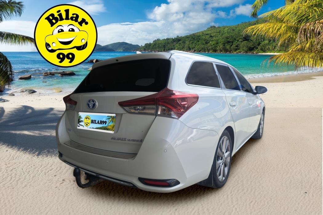 TOYOTA Auris 2017