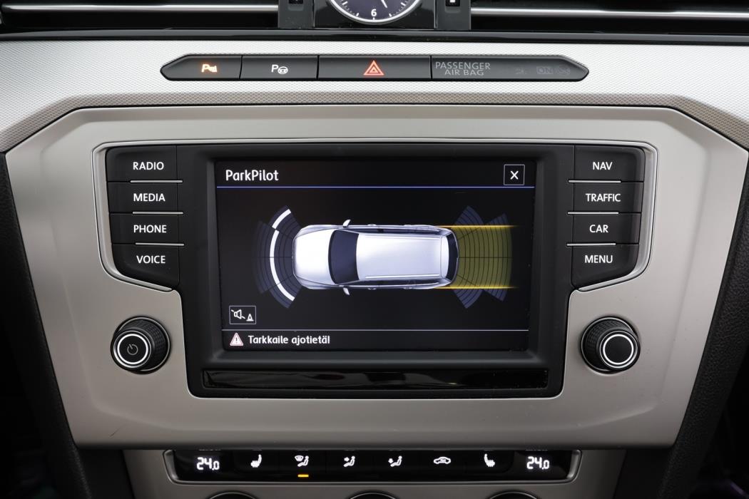 VOLKSWAGEN Passat 2017