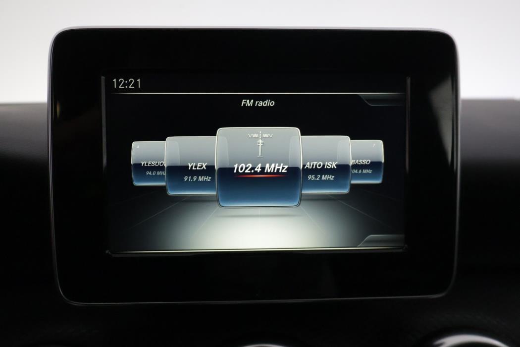 MERCEDES-BENZ A 2018