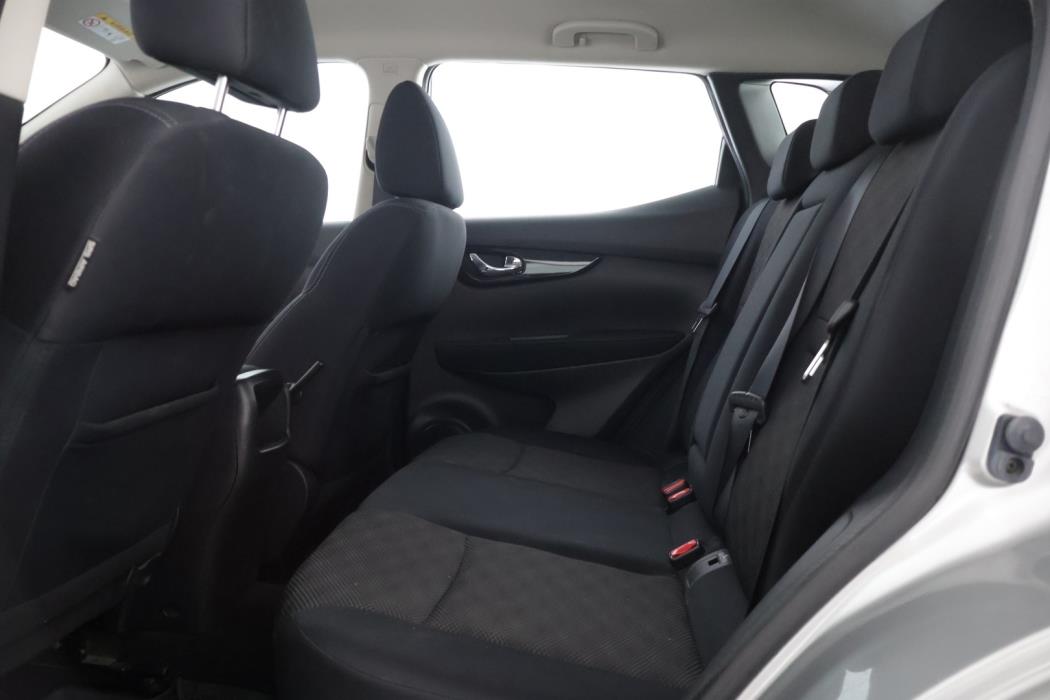 NISSAN Qashqai 2015