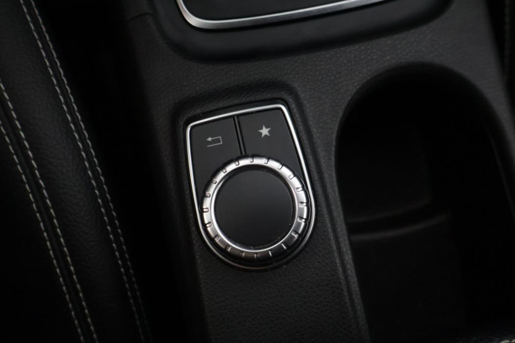 MERCEDES-BENZ CLA 2017