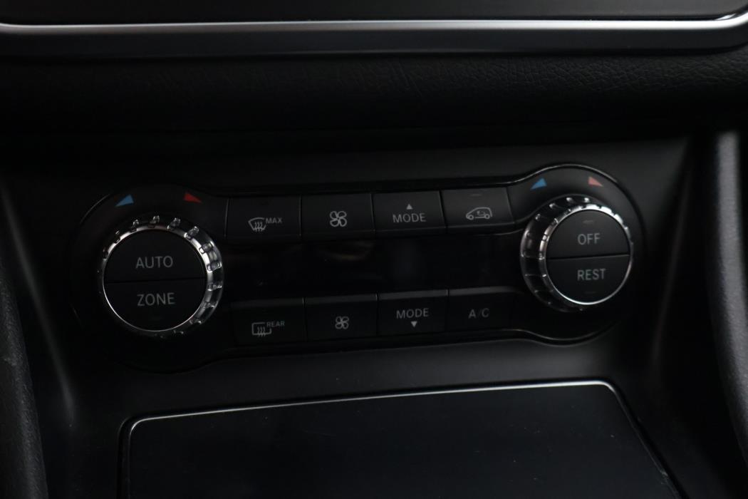 MERCEDES-BENZ CLA 2017