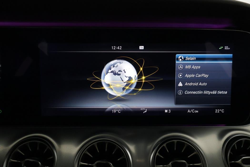 MERCEDES-BENZ E 2017