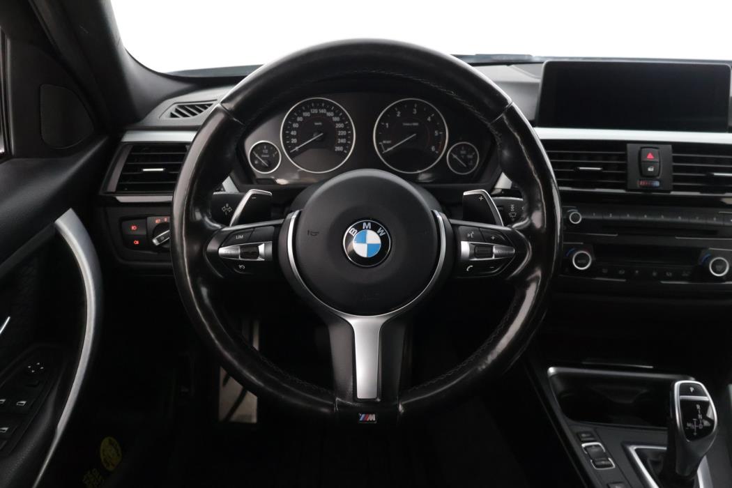 BMW 320 2015