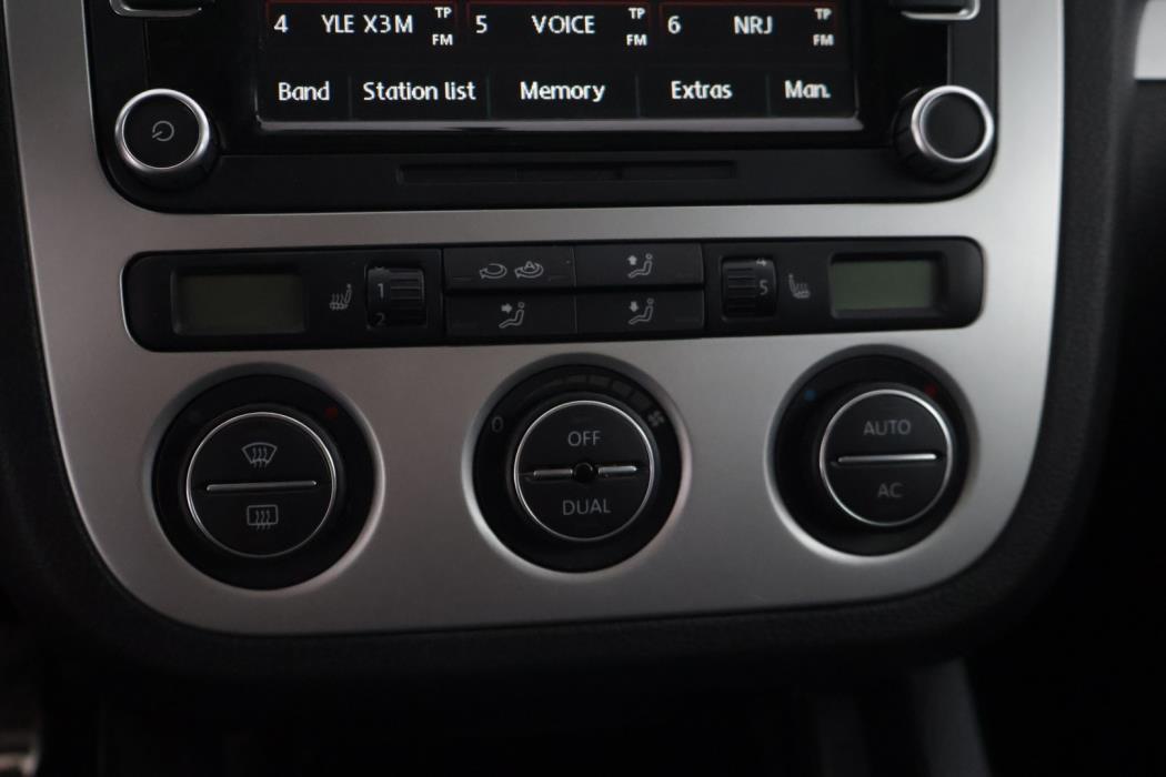 VOLKSWAGEN Scirocco 2009