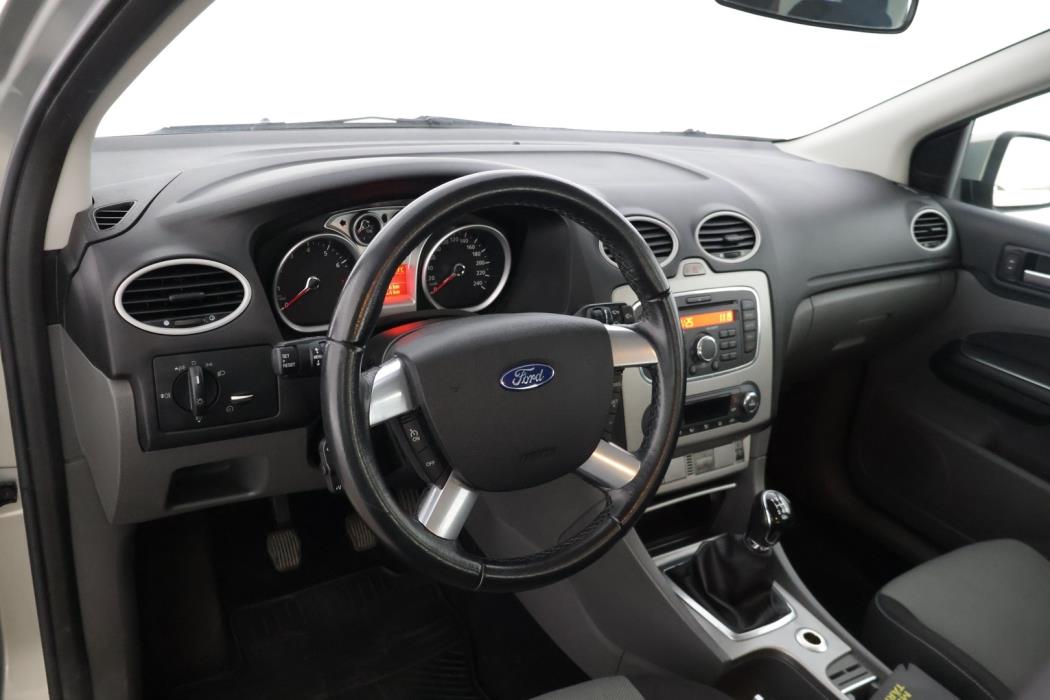 FORD Focus 2011