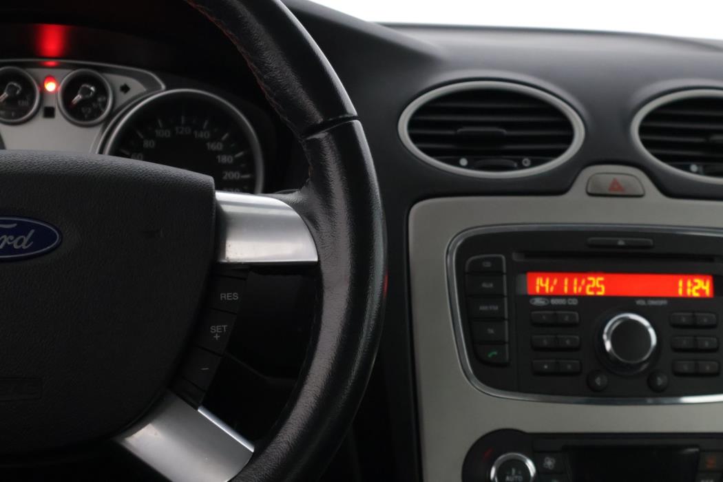 FORD Focus 2011