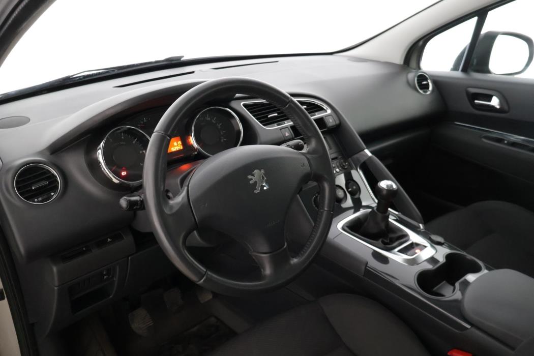 PEUGEOT 3008 2012