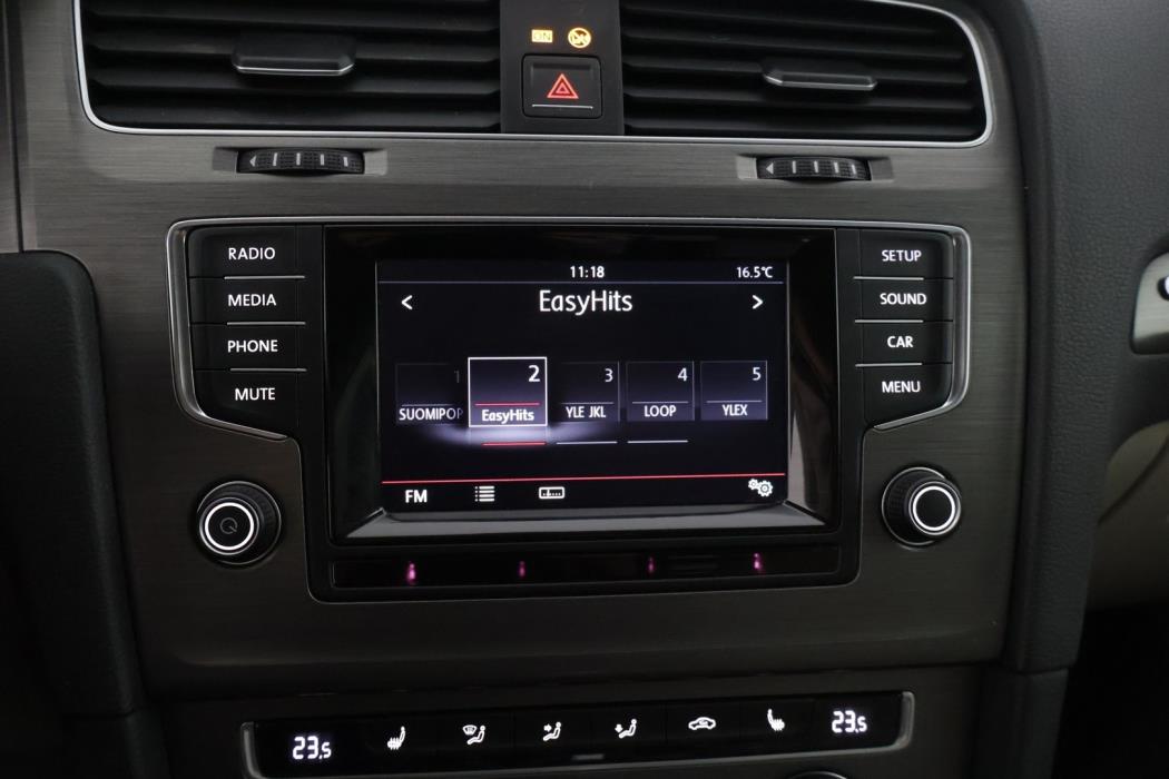 VOLKSWAGEN Golf 2014